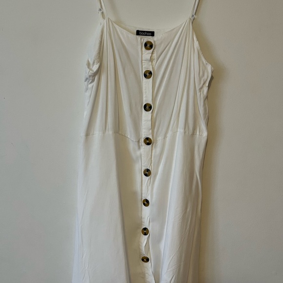 BOOHOO white button sundress - Picture 3 of 4